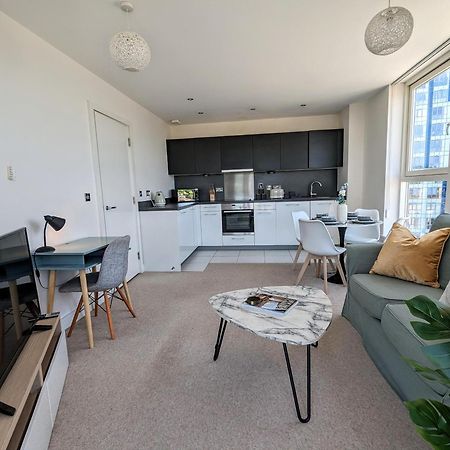 Elite Serenity Apartment Hemel Hempstead Bagian luar foto