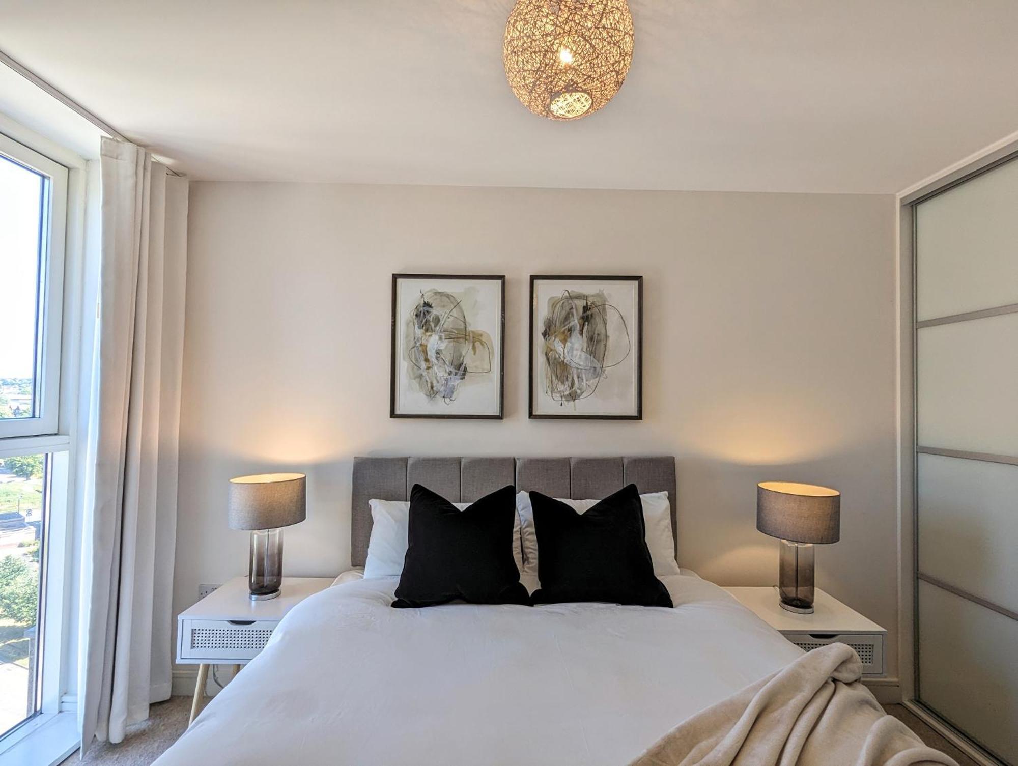 Elite Serenity Apartment Hemel Hempstead Bagian luar foto